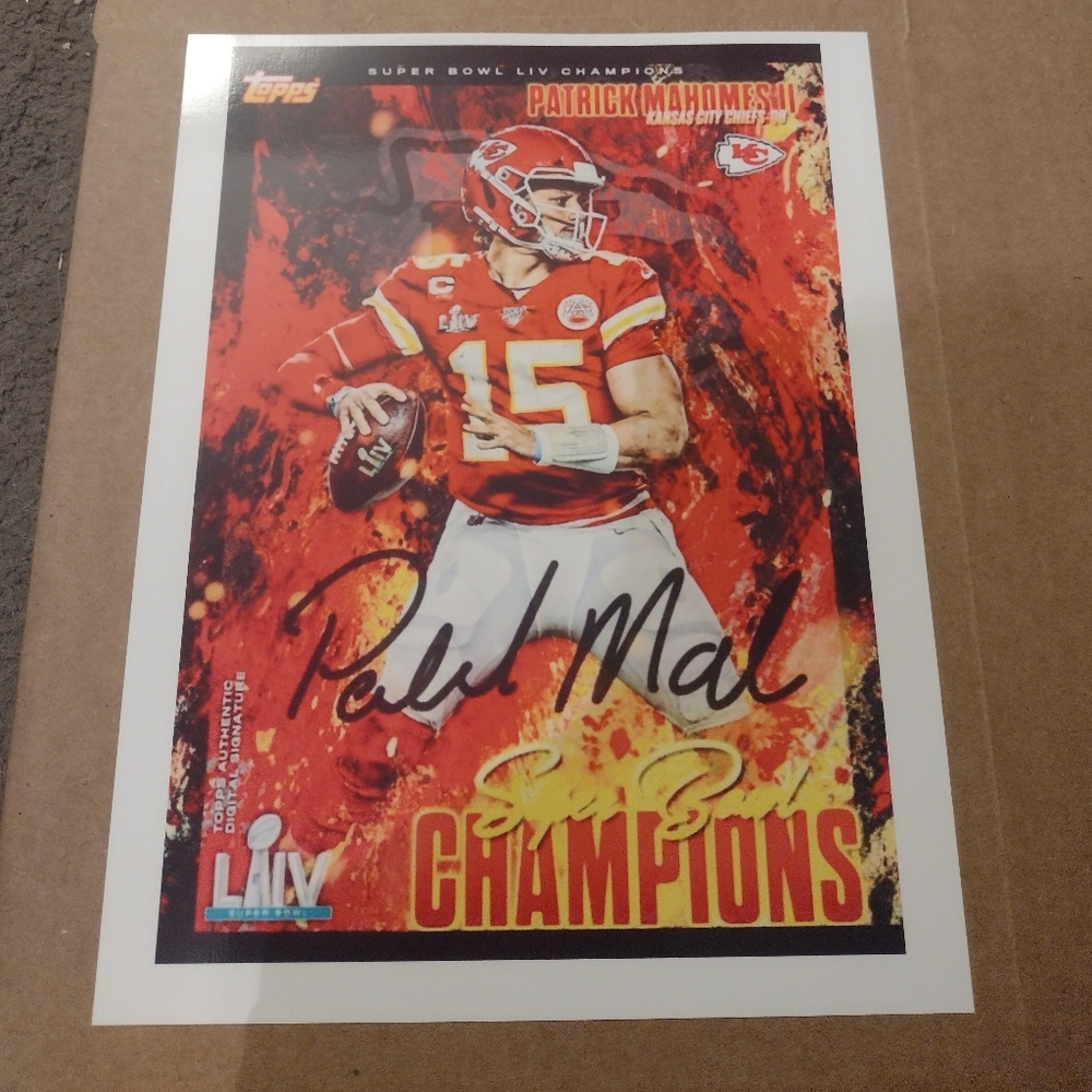 NEW! KANSAS CITY CHIEFS 8.5x11 ULTRA GLOSSY PATRICK MAHOMES COLOR ART NFL POSTER